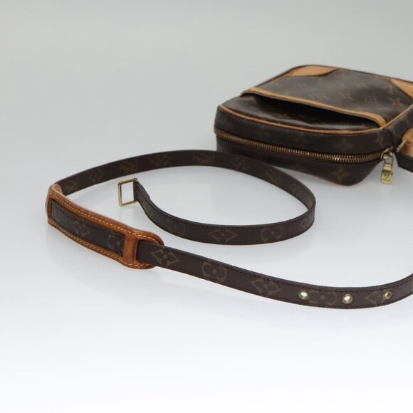 Authentic LOUIS VUITTON Monogram Danube Shoulder Bag M45266 LV - Picture 15 of 16